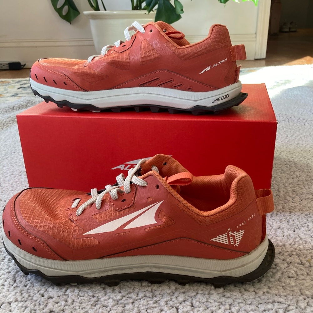 Altra Women's Lone Peak 6 Trail Shoe